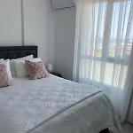 Sea View Apartman *