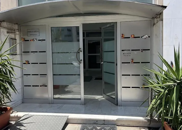 Sea View Apartment Larnaka